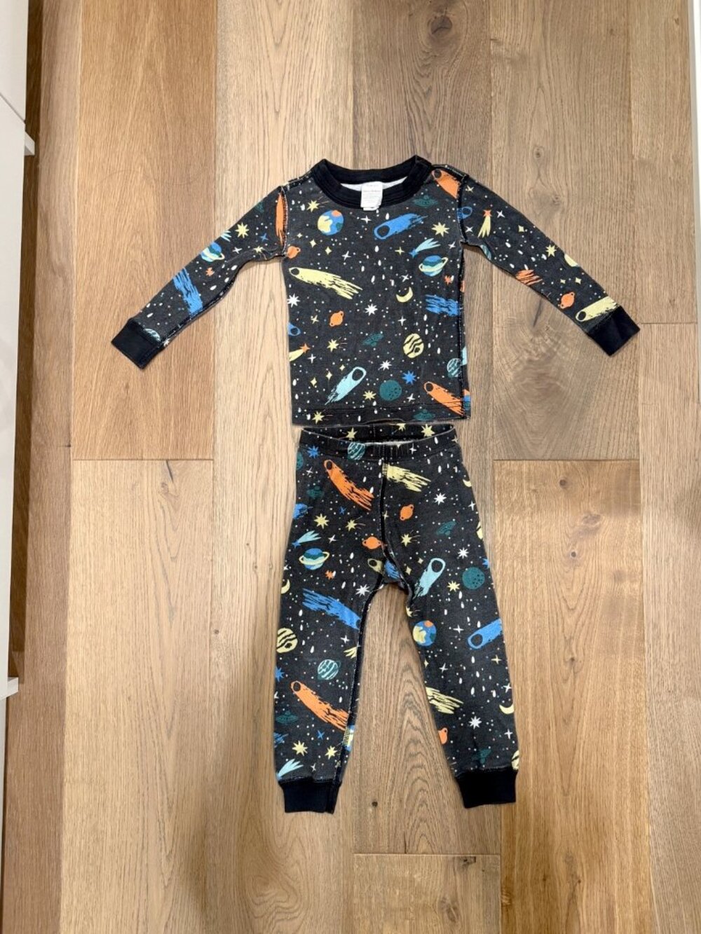 Hanna Andersson Interstellar Pajama Set 3T Black Space Print